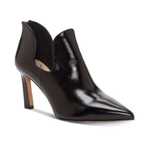 Vince Camuto Black Pointed Toe Heels